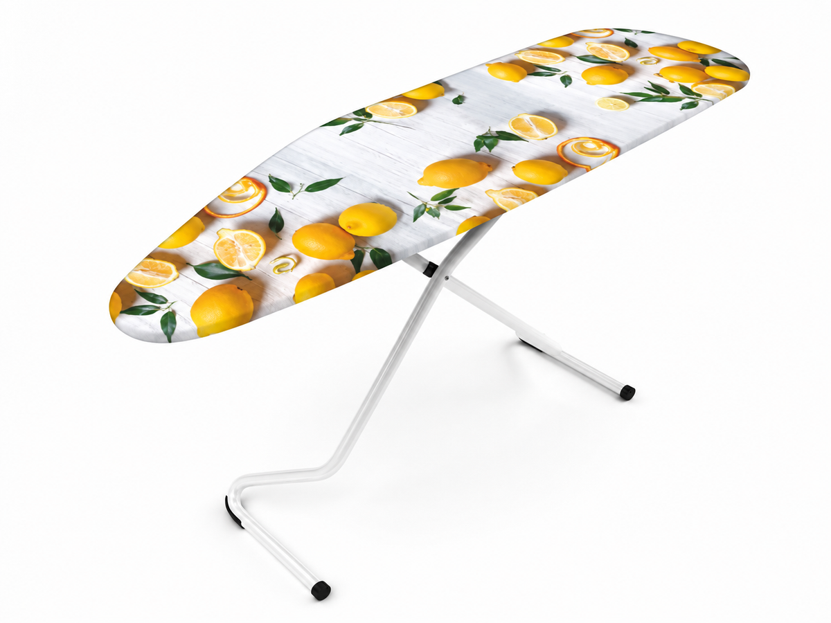 Bügelbrettbezug 145x45 Limone mit Zitronenmotiv auf dem Bügelbrett